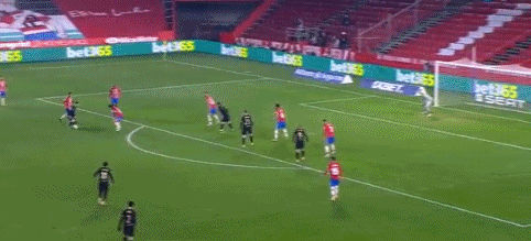 如何评价哈维·阿隆索的球员生涯，他的表现怎么样？