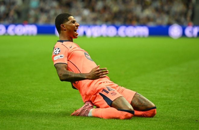 杜兰特中距离投篮稳定输出